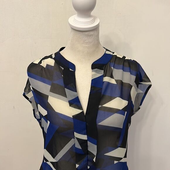 3/$30 Metaphor black blue sheer patterned cap sleeve blouse Size S - Picture 2 of 8